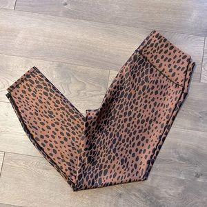 Good American Size 4 animal print workout pants